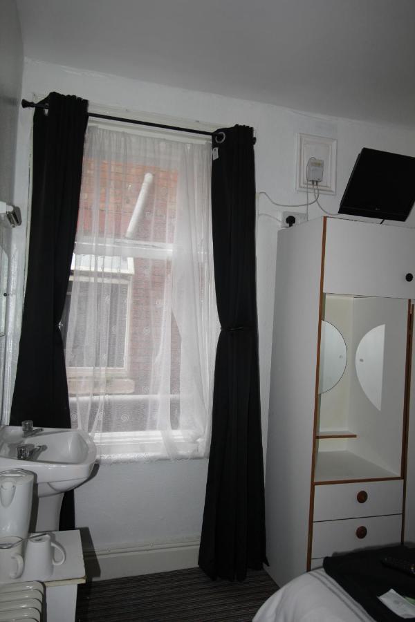 Jesmond International Hotel 2*